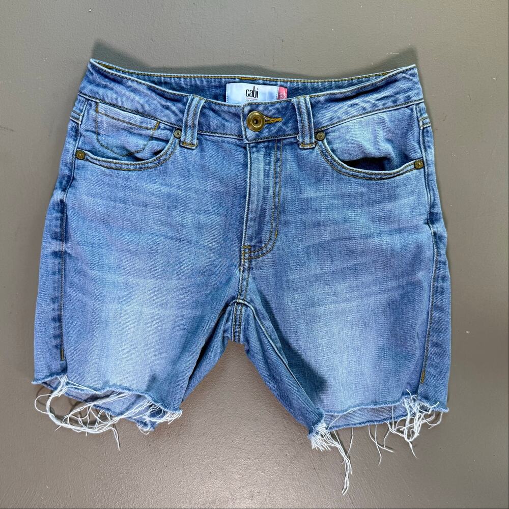 Cabi Denim Shorts Size 2 Beach Vacation Raw Hem Cutoff Jean Shorts